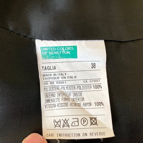 United Colors of Benetton Womens Black Blazer IT 38 US 2 Cinched Waist 3 Button - Picture 7 of 11